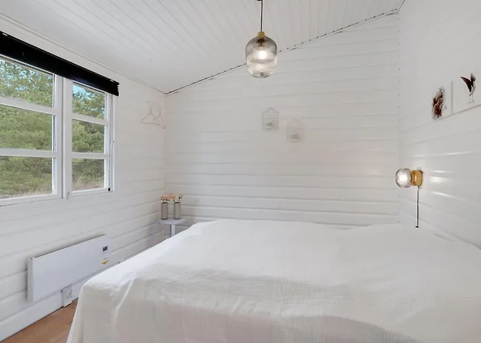 Henriethe - 1-1km From The Sea By Interhome