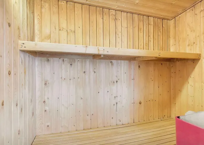 Henriethe - 1-1km From The Sea By Interhome